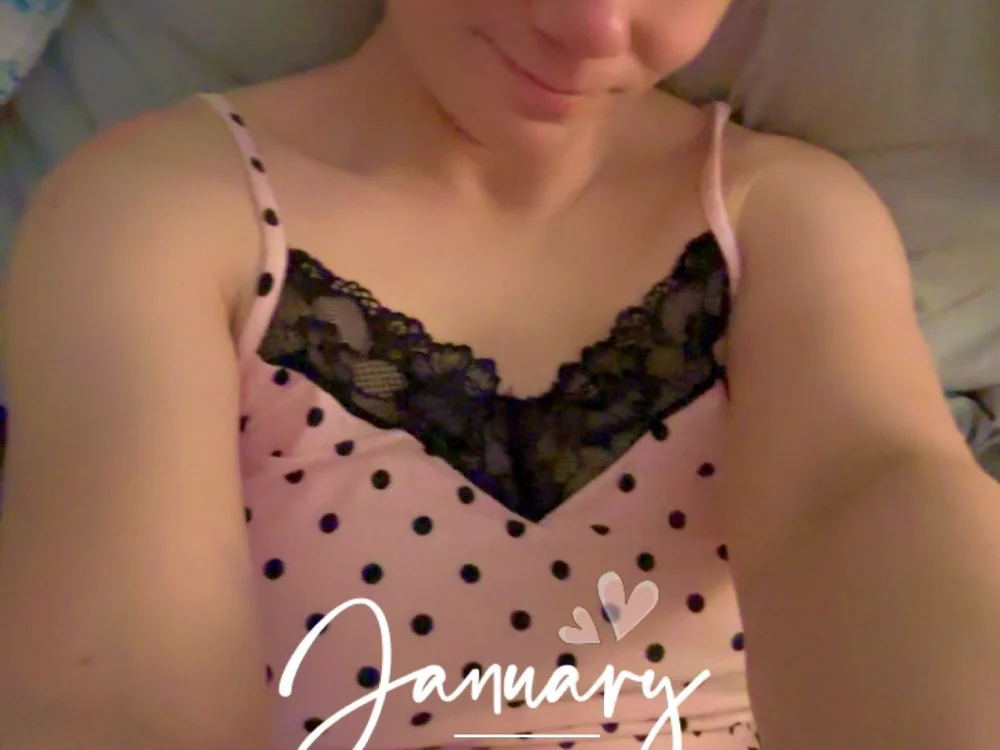 SexyAriesmilf85's Offline Chat Room