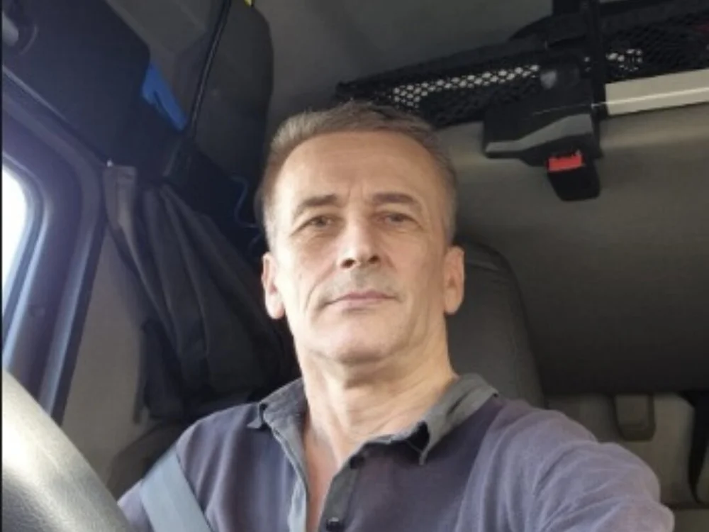 kfghbolt Offline XXX-chat