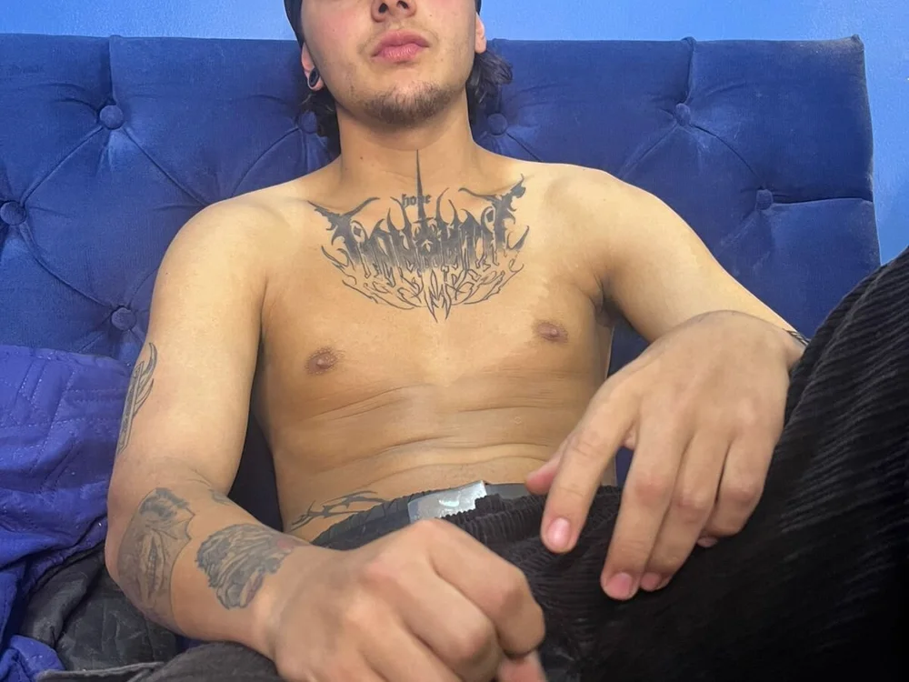 Soykk_'s Offline Chat Room