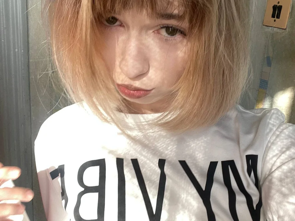 Tiny_blosssom's Offline XXX Chat