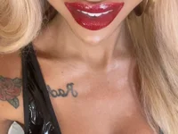 Model Miss_Ricca_Smith