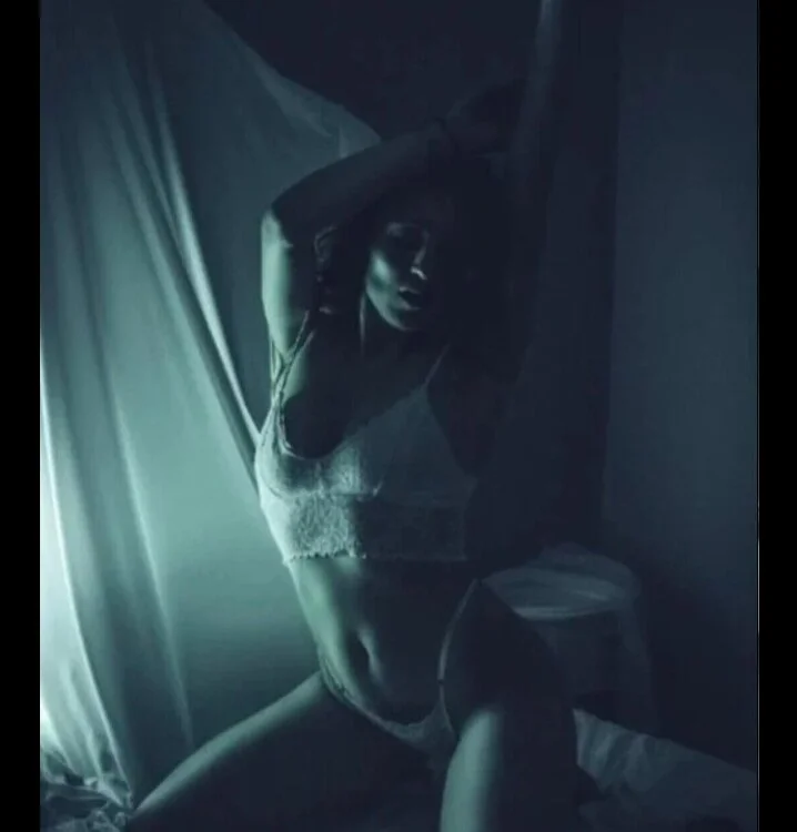 دردشة tina_sussy الجنسية دون اتصال