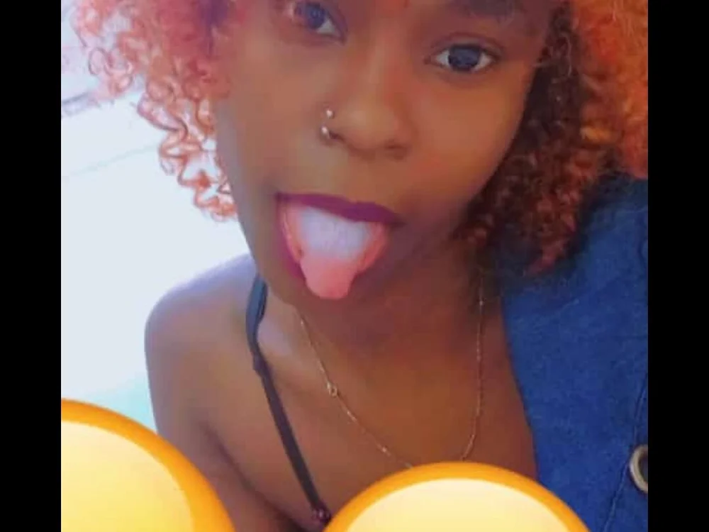 farty_pussy's Offline XXX Chat