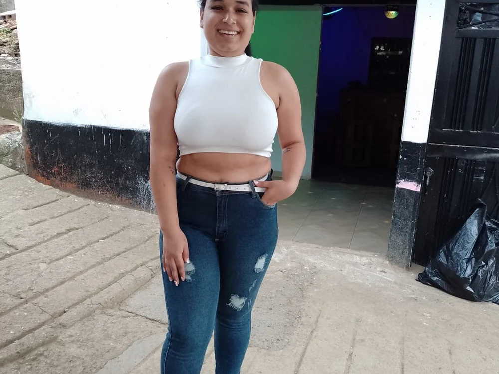 danna_collins1's Offline XXX Chat