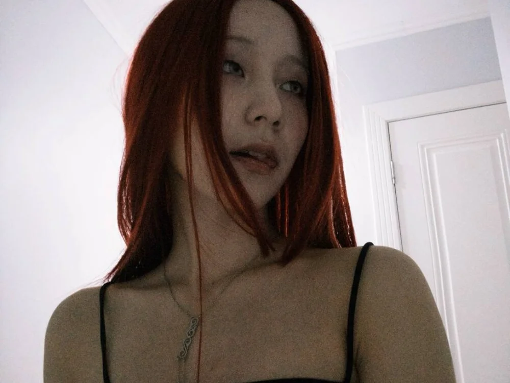 lillakiem Offline XXX-chat