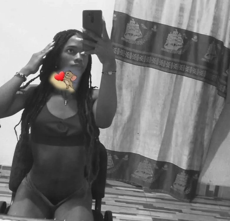 1dahiana – Offline XXX chat