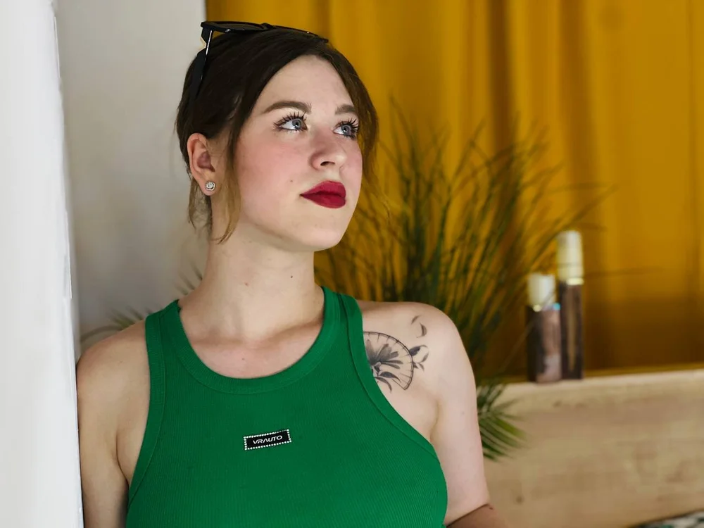 ErinKellei 离线XXX聊天