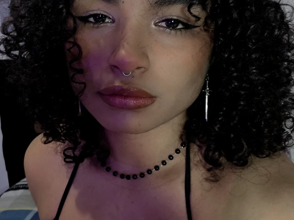 mariah-yui Chat XXX offline