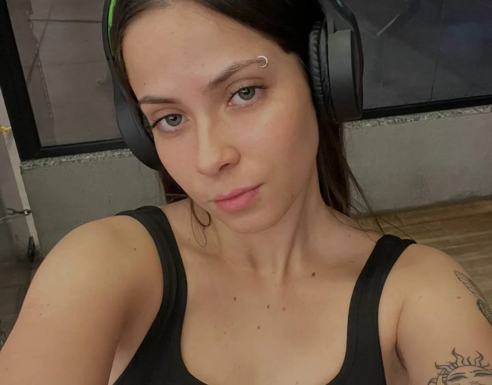 RyanCrumedy's Offline Chat Room