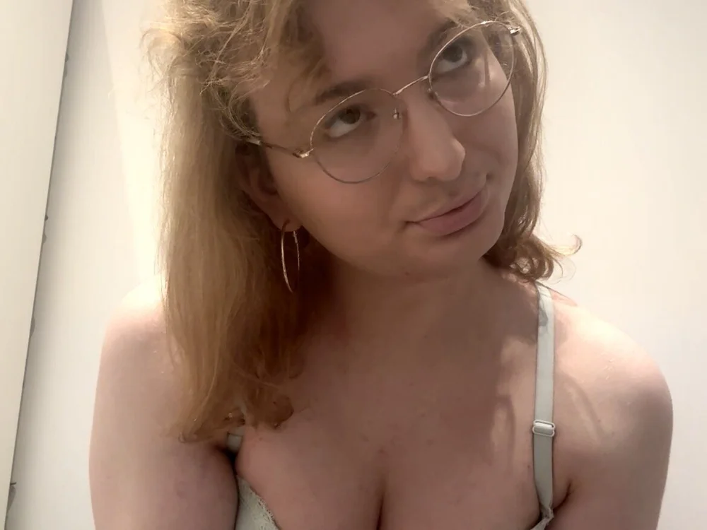 LilyFoot Offline XXX Chat