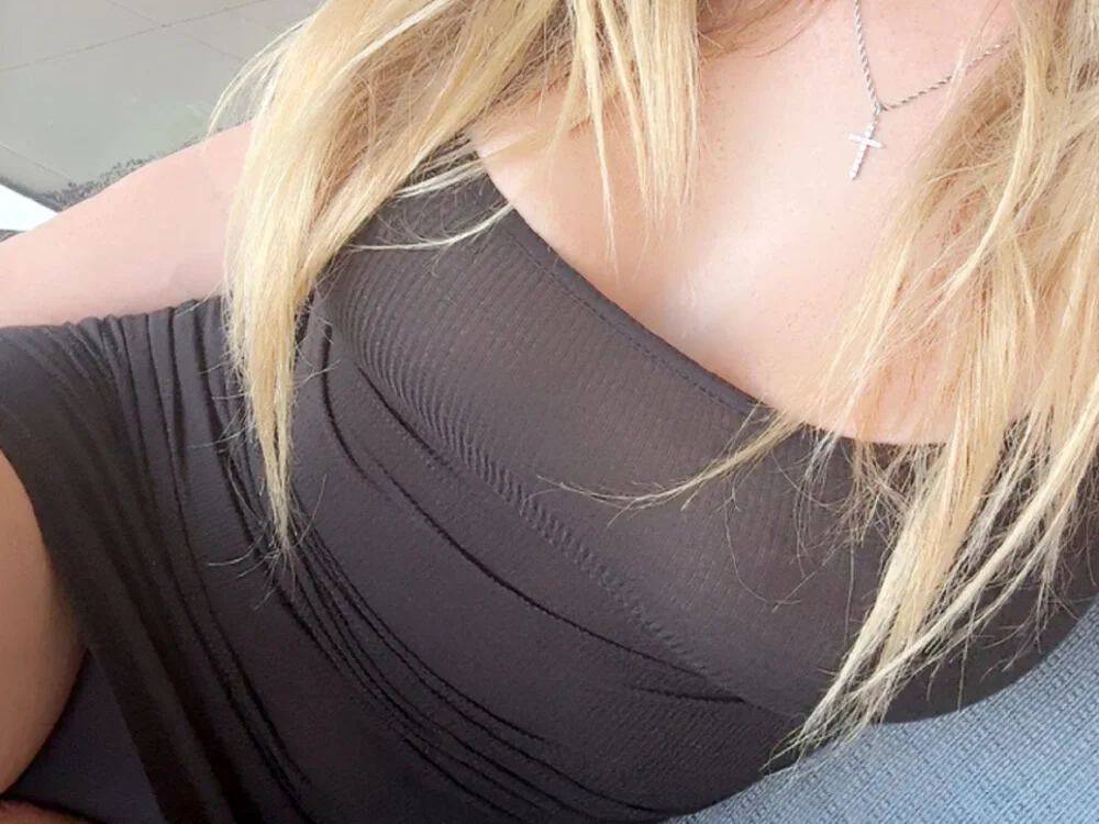 Kenzie_Lee_Babe offline XXX-chatje