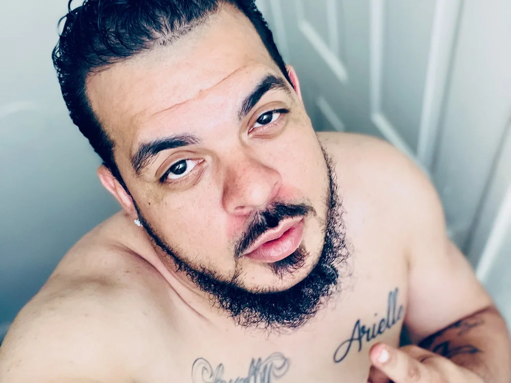 Offline chatovací místnost CASPIANHUNGTHICK