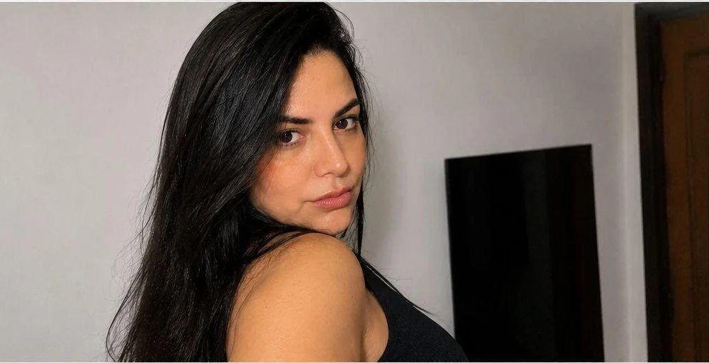 jullie_castro's Offline XXX Chat