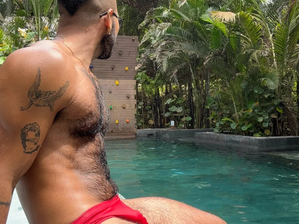 max_sexxx Chat XXX offline