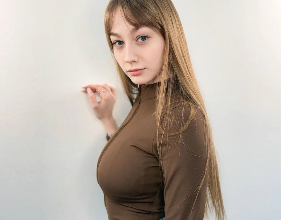 دردشة NoellaWortz الجنسية دون اتصال