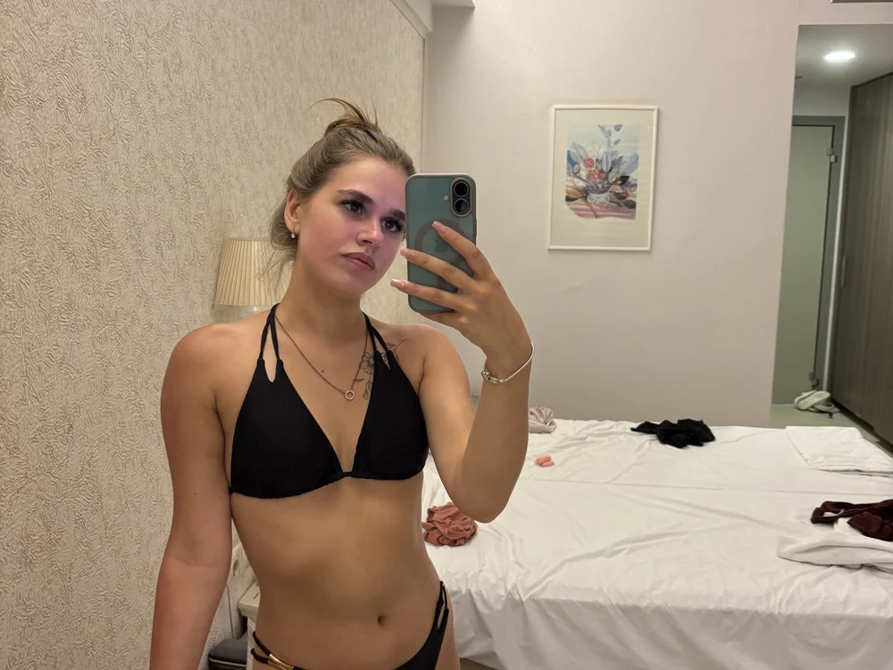 bella__lui Offline Chatraum