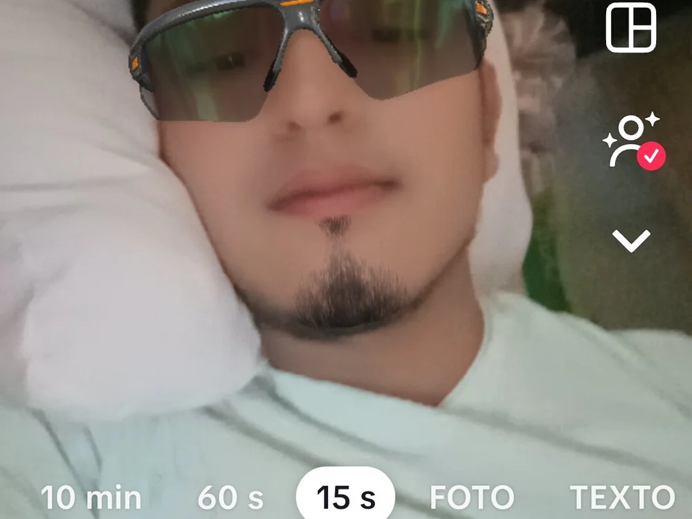 Penegrande12qa99a's Offline XXX Chat