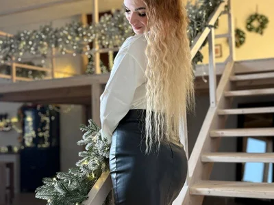 Leyla_Moore_