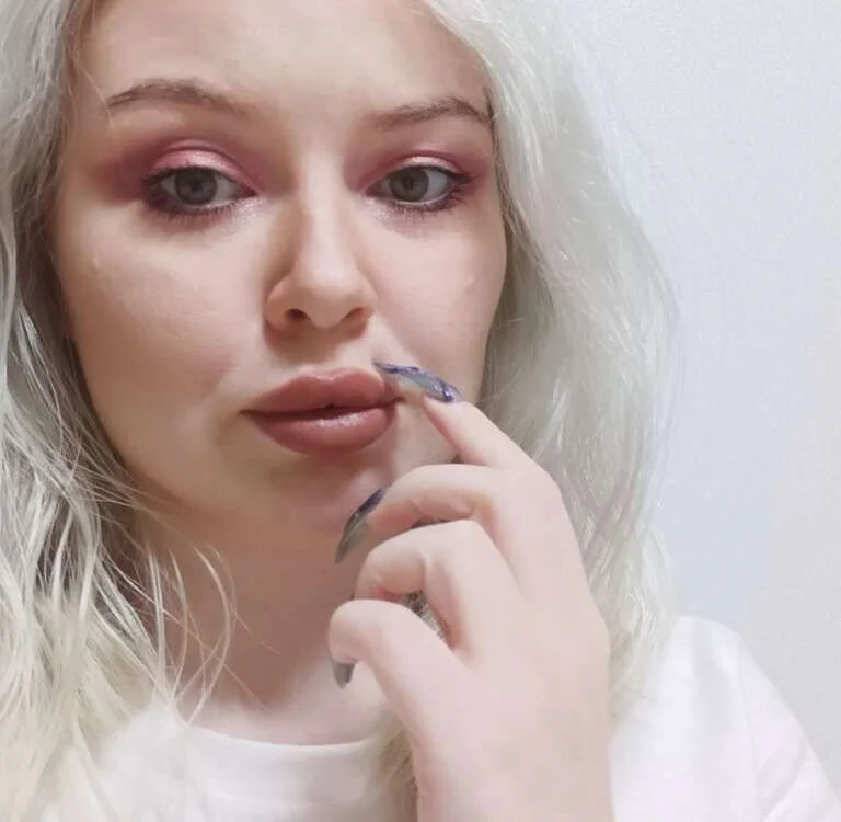MelissaSmith's Offline Chat Room