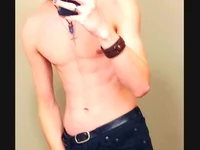 ur-favorite-boy's webcam live show