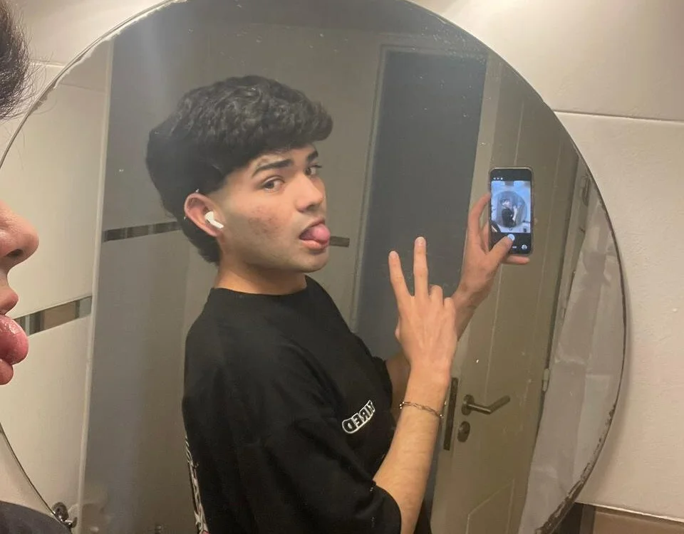 adriandemza offline chatrum