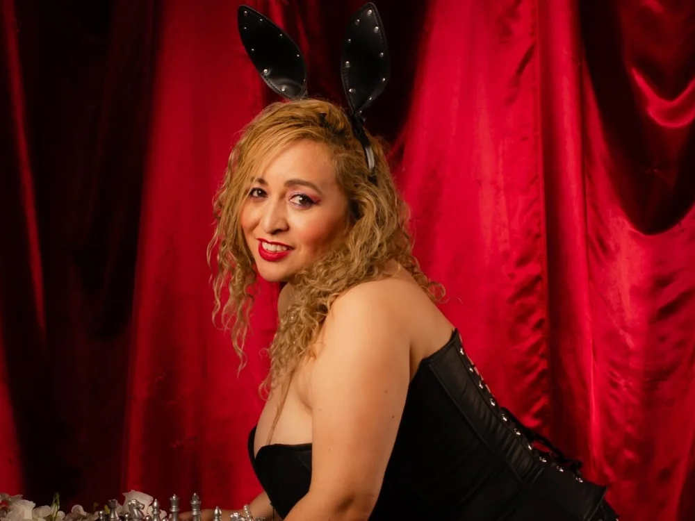 Chat XXX offline de Saray_Soto_