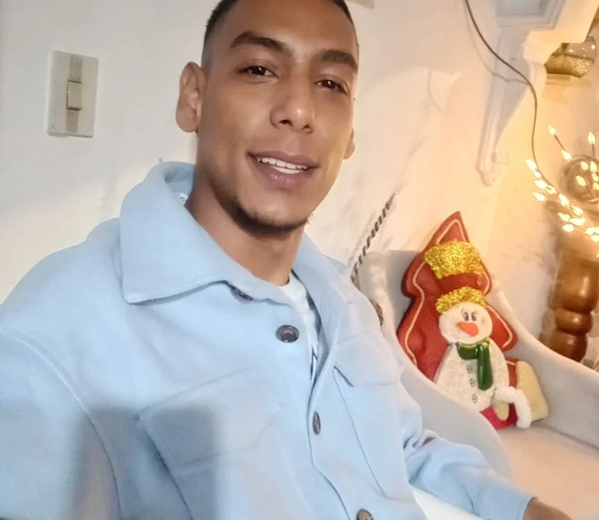 BrandoTamayo_'s Offline XXX Chat