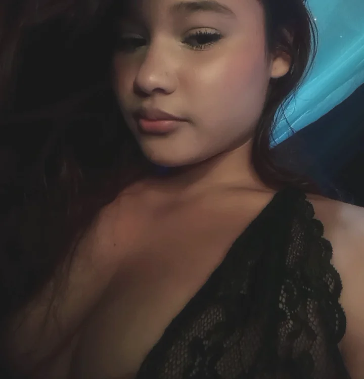 For_An_Angel Chat XXX Ngoại tuyến