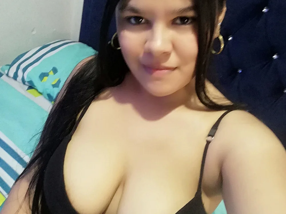 GirlShanon's Offline XXX Chat
