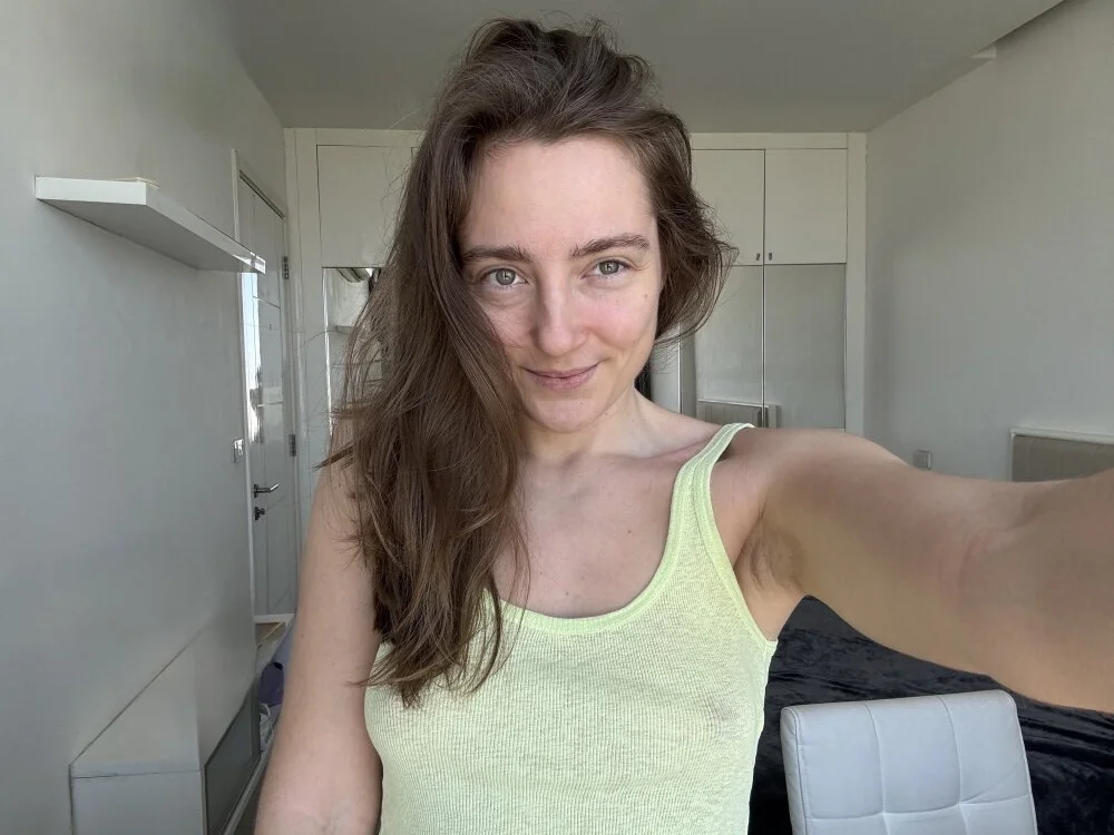 LiaSasha's Offline XXX Chat