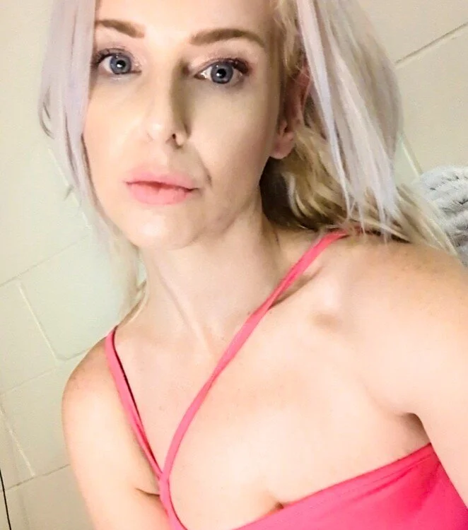 Arielrogers' Offline XXX Chat
