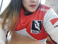 Rose_slut_squirt Chat XXX in diretta