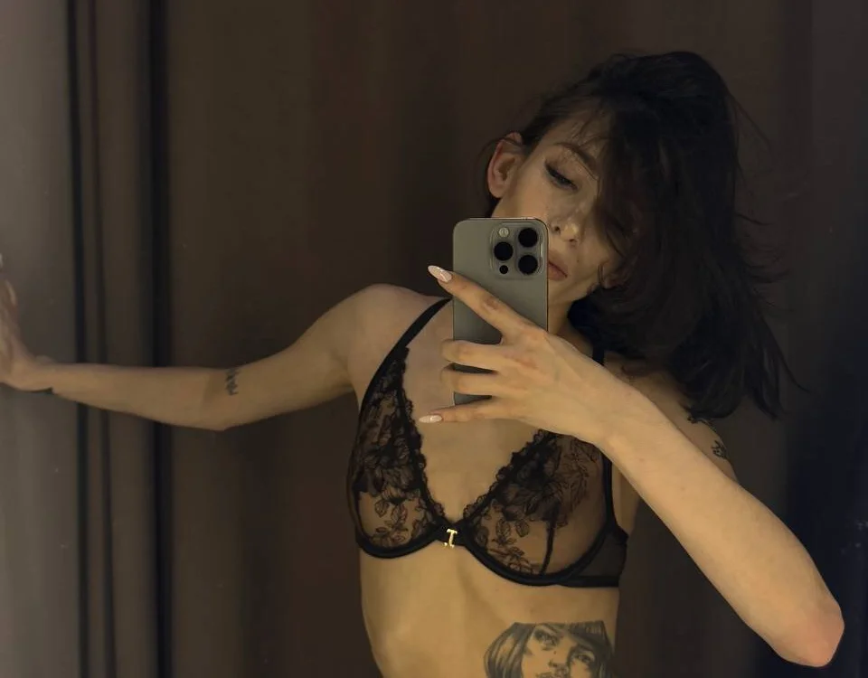 ห้องแชทออฟไลน์ของ chains_of_love_