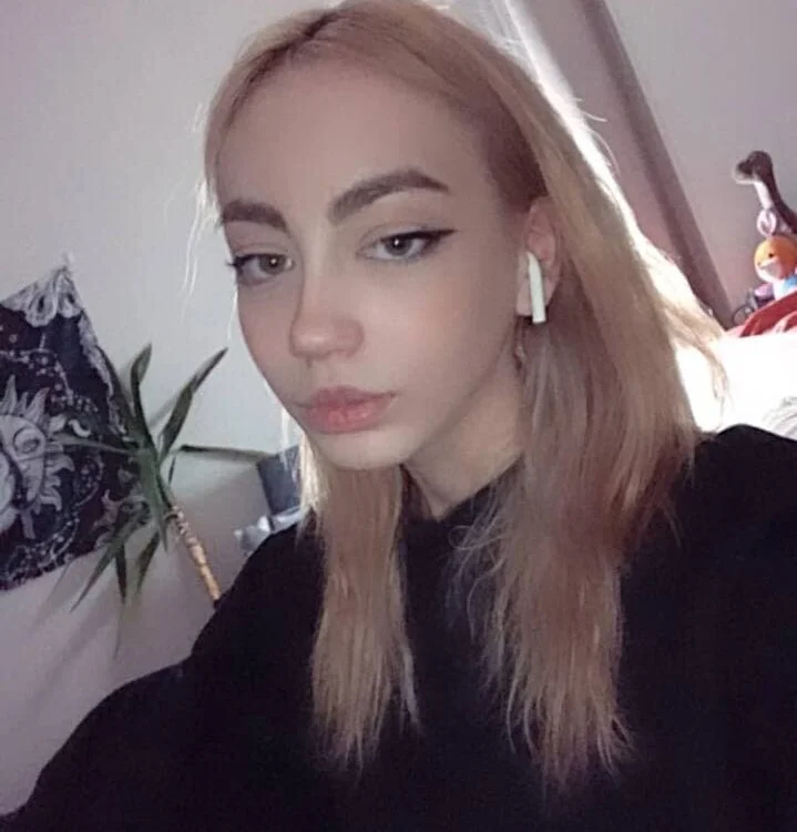IrmaFoxx's Offline Chat Room