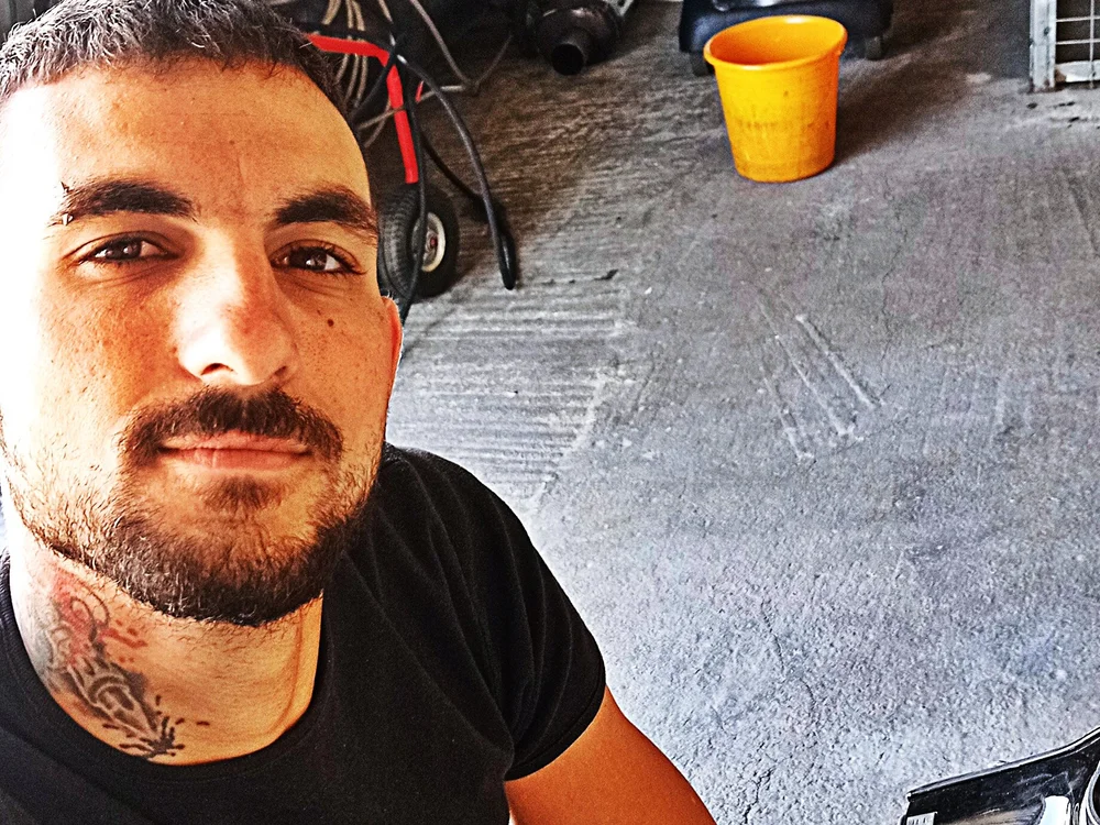 Nikos_makos offline chatrum