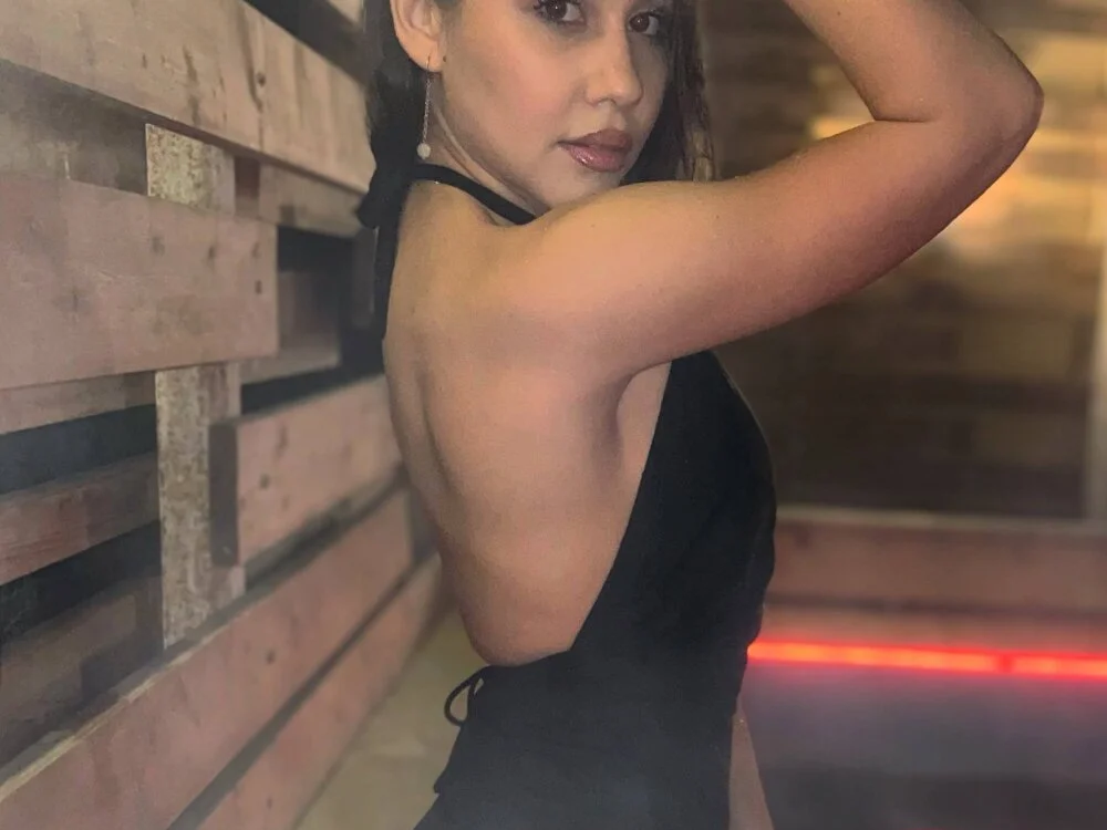 دردشة LorrieGosdin الجنسية دون اتصال