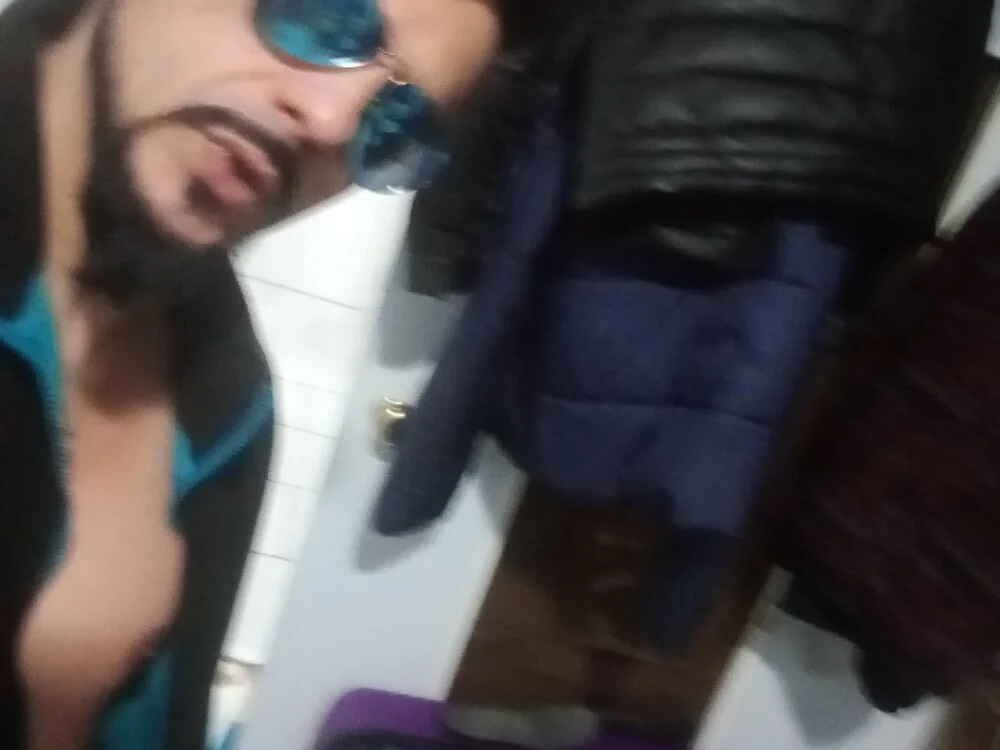 Domanismettoo Chat XXX offline