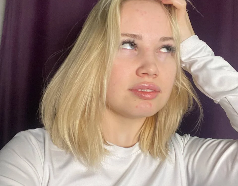 MerylFlood's Offline Chat Room
