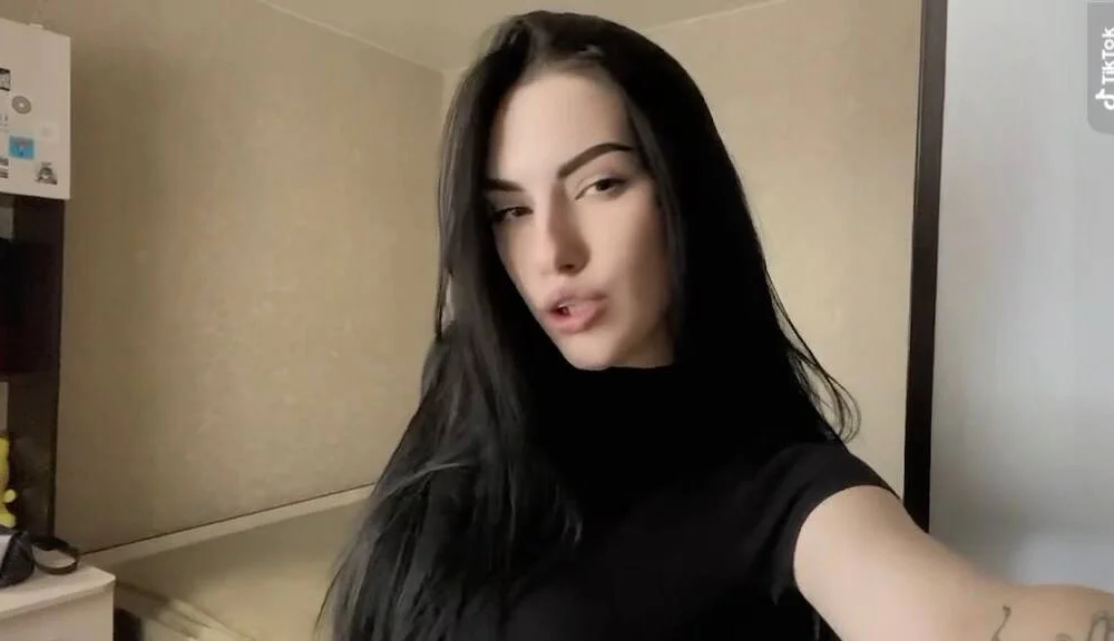 צ'אט XXX לא מקוון של EsmePemberton