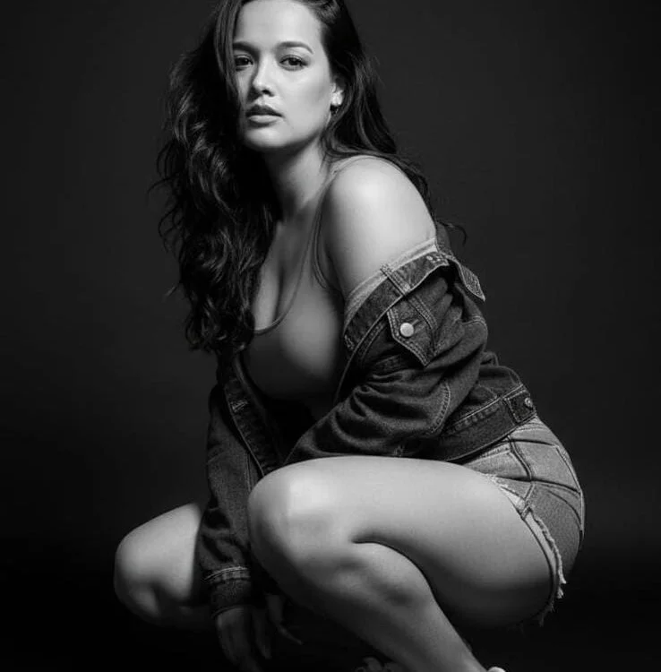 Loryn-lu offline XXX-chat