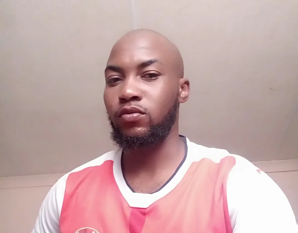 BBcDudeForSluts 離線 XXX 聊天