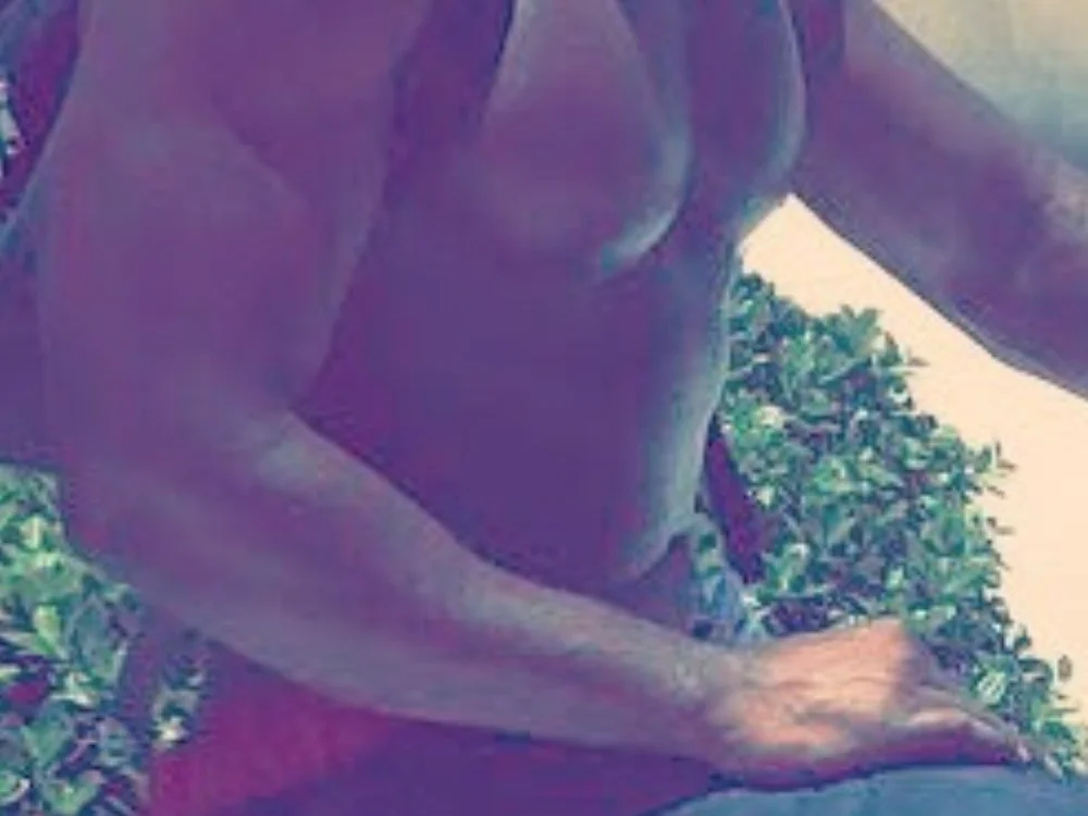 peachtommy09 Offline XXX-Chat