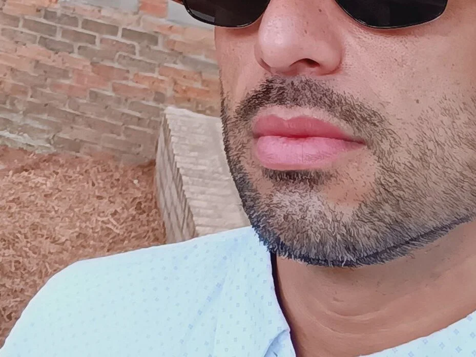 blastyoudeep@xh's Offline XXX Chat