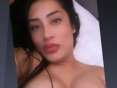 Hanna-Queenss – Offline XXX chat