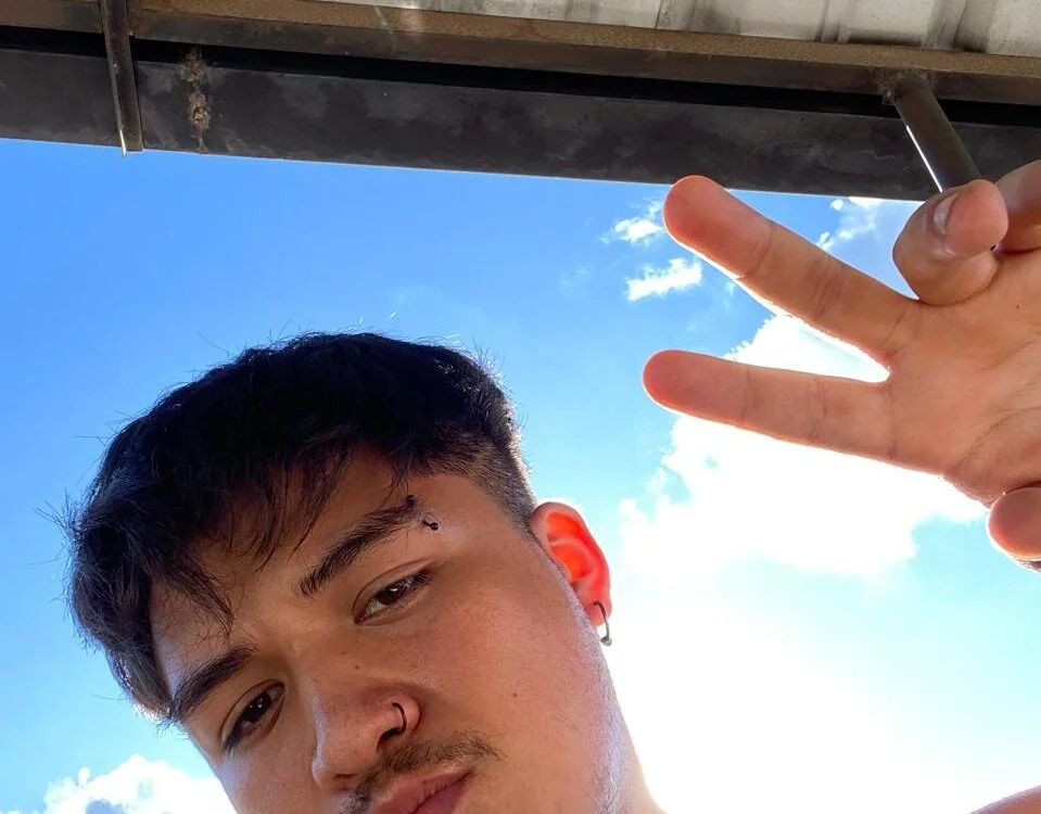 Pedrooo22_'s Offline Chat Room