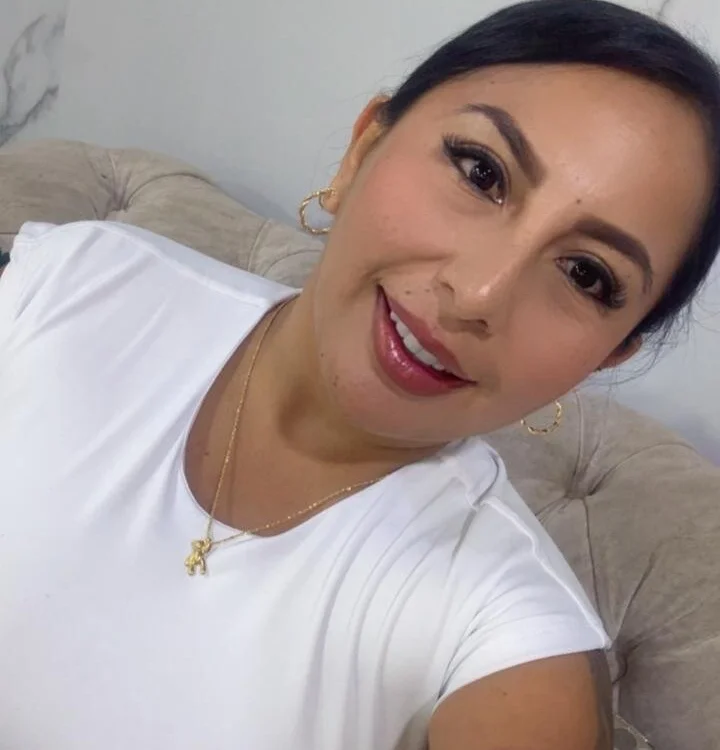 LunaMyersn Offline XXX chat