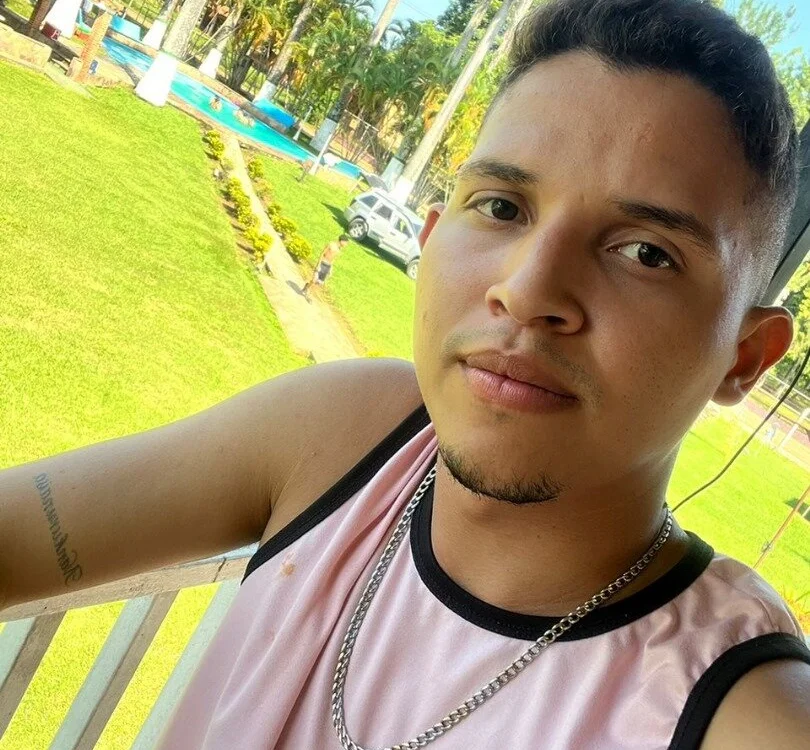 andygedde Offline XXX Chat