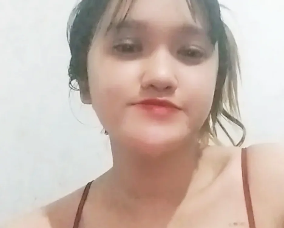 Leeenaa's Offline XXX Chat