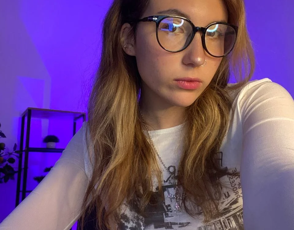 WillaCurvin's Offline XXX Chat