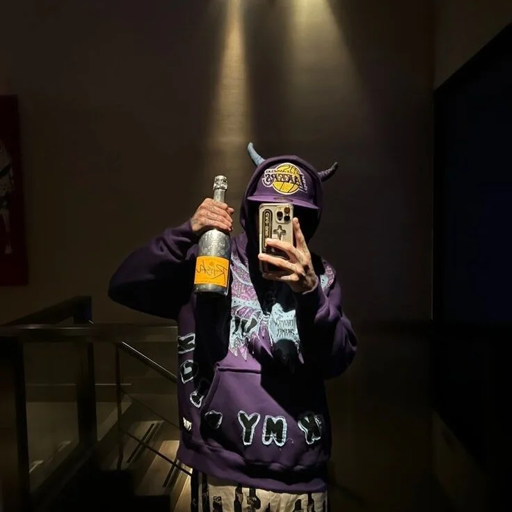 Thoru15 離線 XXX 聊天